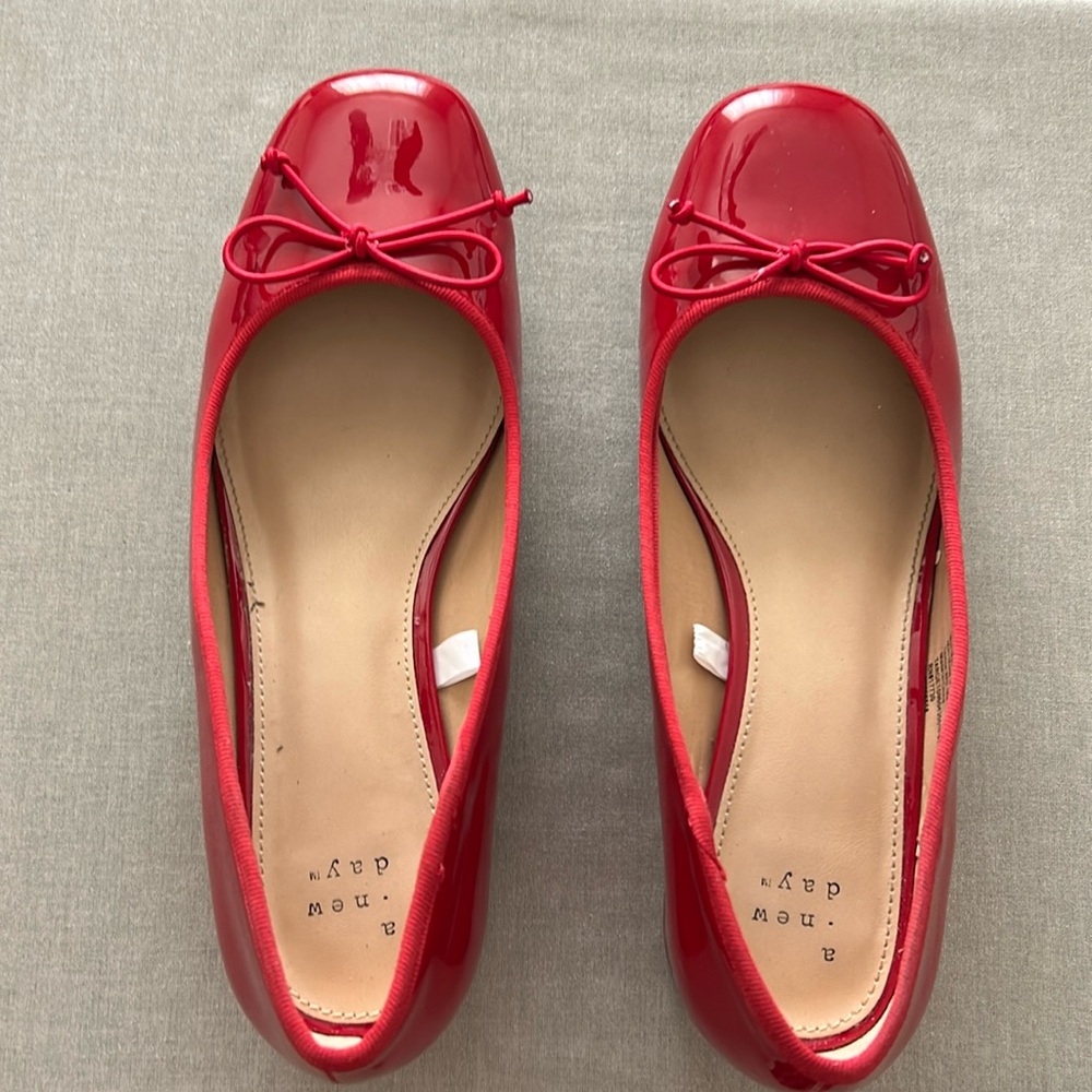 A new day Red Patent Leather Shoes w/ Bow